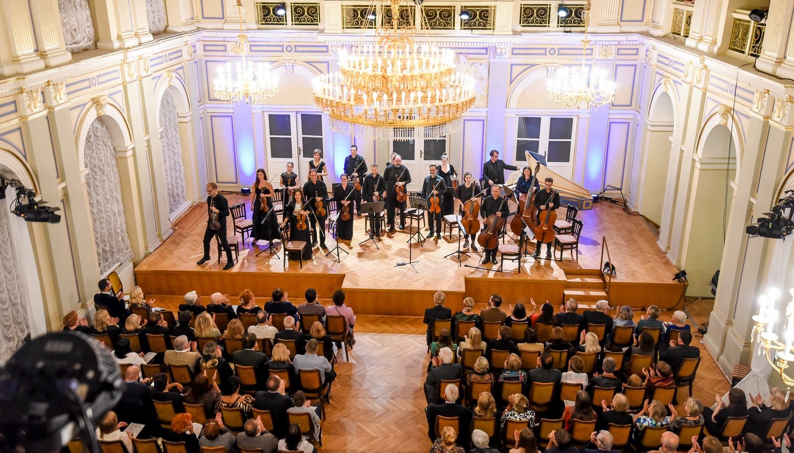 Varaždinski komorni orkestar na pozornici