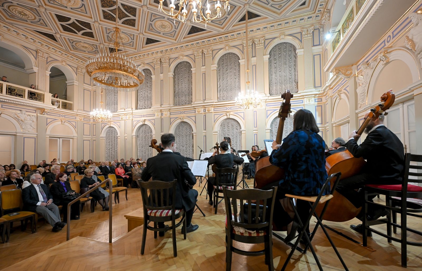 Koncert Varaždinski umjetnici svome gradu, 18. listopada 2026. – publika u prvim redovima